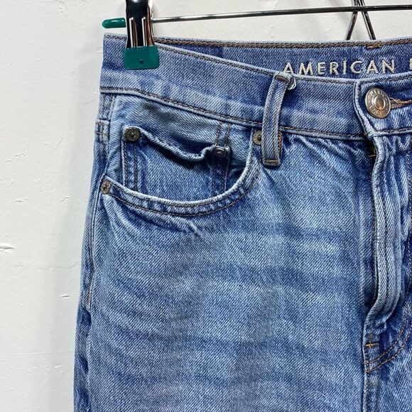 American Eagle Distressed Highest Rise 90s Flare Jeans Size 2 - Picture 5 of 7
